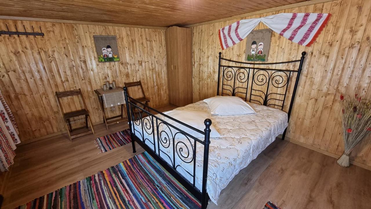 Отель Langa Stana Куртя-де-Арджеш Экстерьер фото