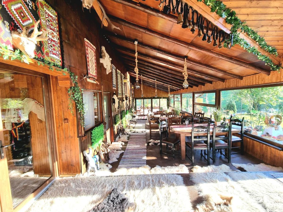 Отель Langa Stana Куртя-де-Арджеш Экстерьер фото